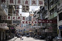 Hong Kong: près de 2 millions de dollars sur la chaussée, la foule en folie